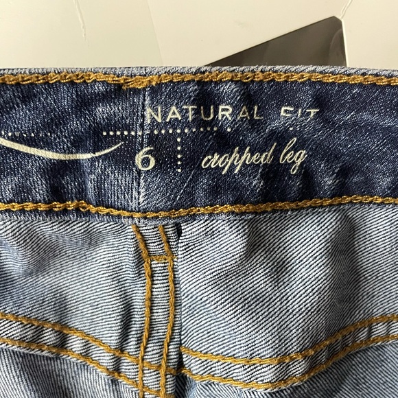🔥$5 SALE🔥 Coldwater Creek Natural Fit Cropped leg jeans - Picture 4 of 7